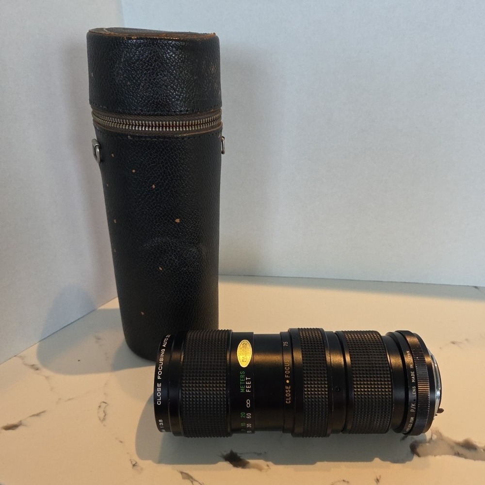 Vintage Vivitar 75-205 mm 1:3.8 Close Focusing Auto‎ Zoom Lens Asanuma Case